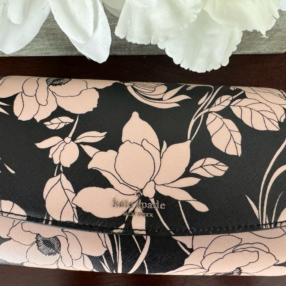 New Without Tags- KATE SPADE CROSSBODY BAG